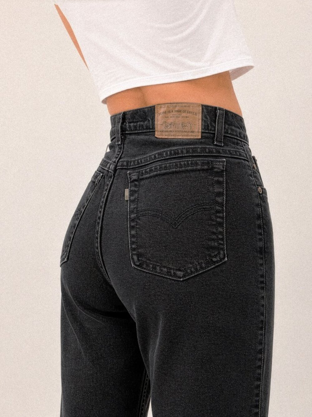 Vintage 90s Made in USA Levi’s 900 Series Jeans 11 / 27''